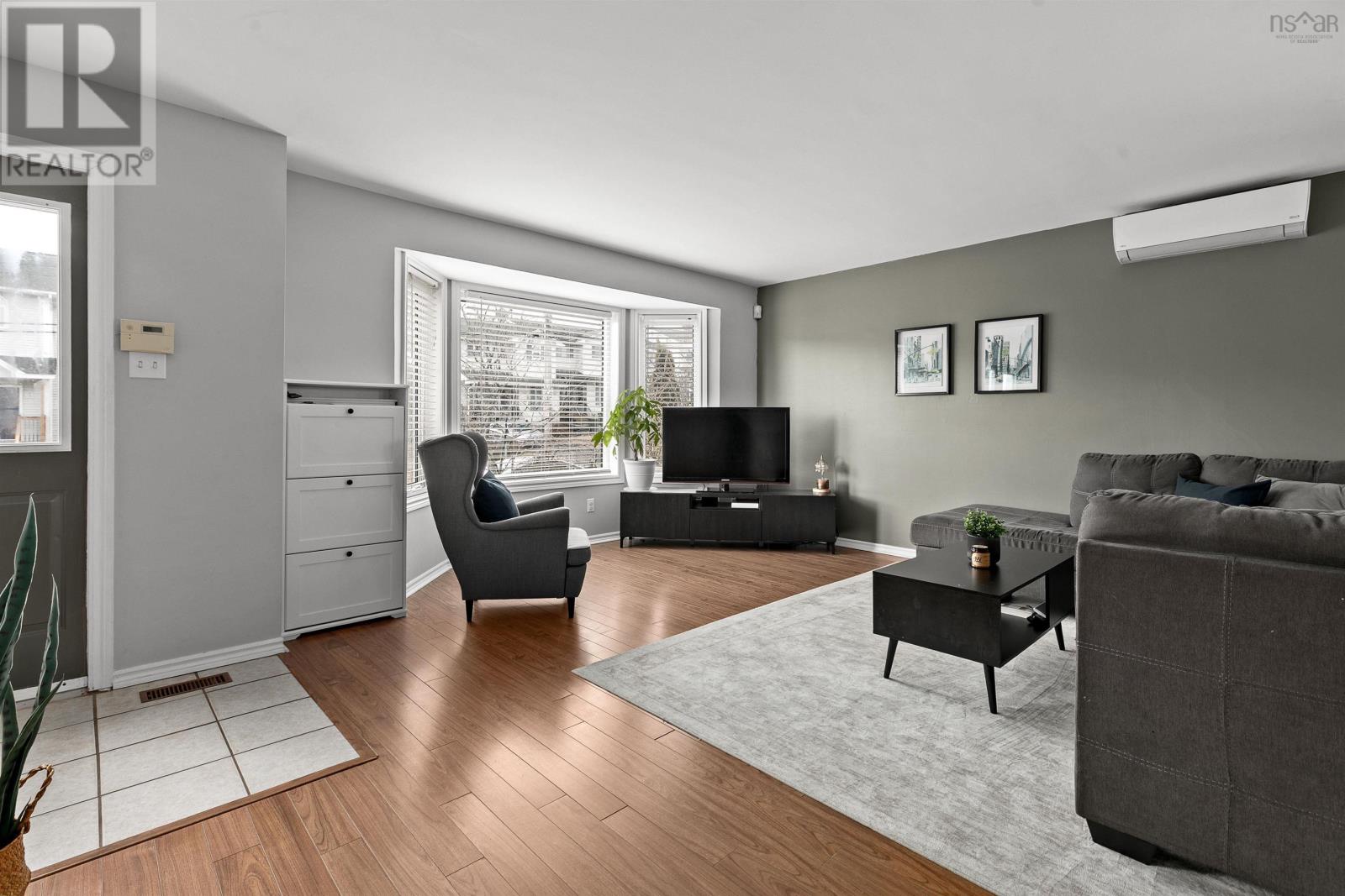 Property 4 of 45 of 60 Serocco Crescent