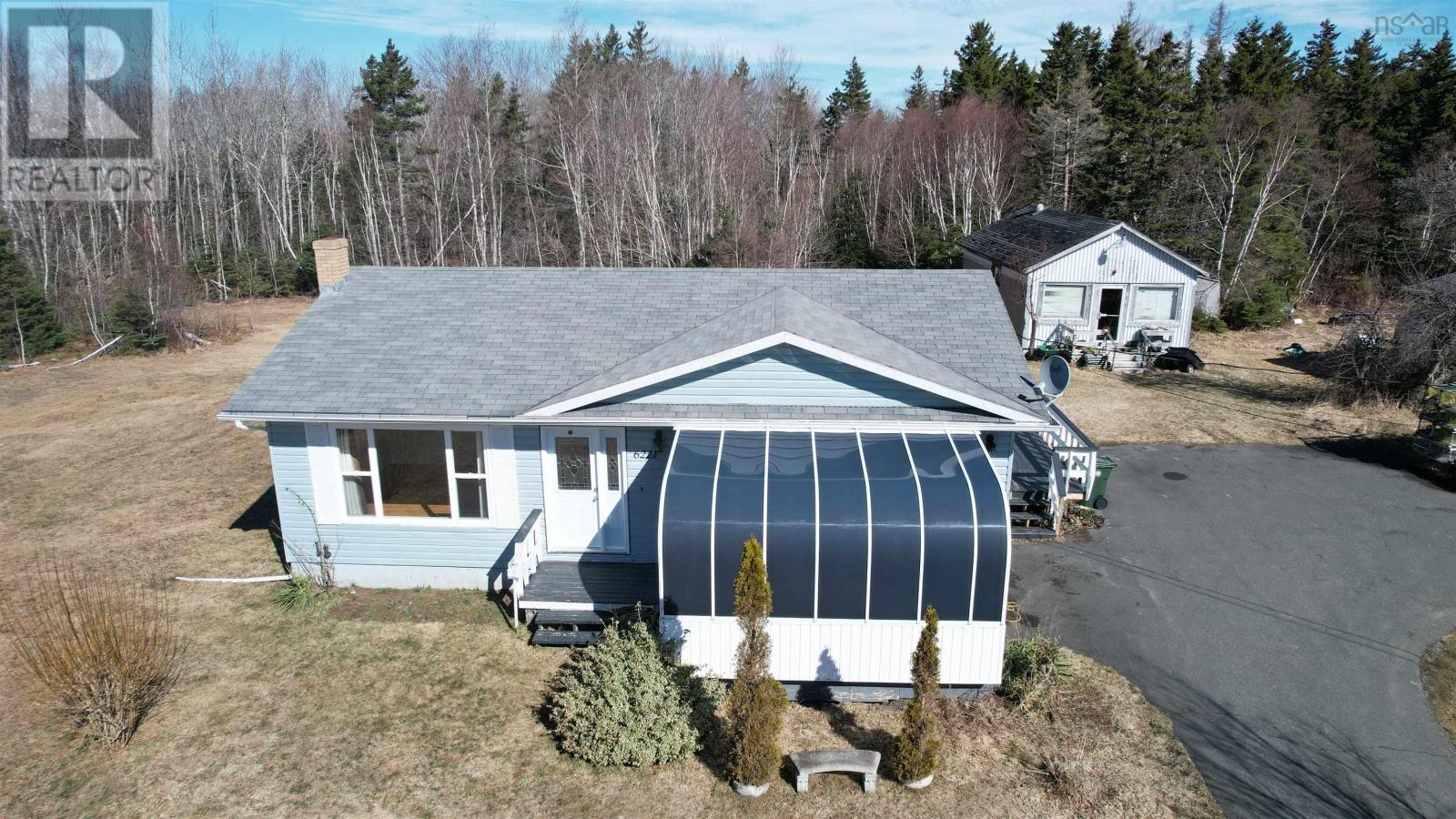 Property 38 of 38 of 6221 Seaside Drive