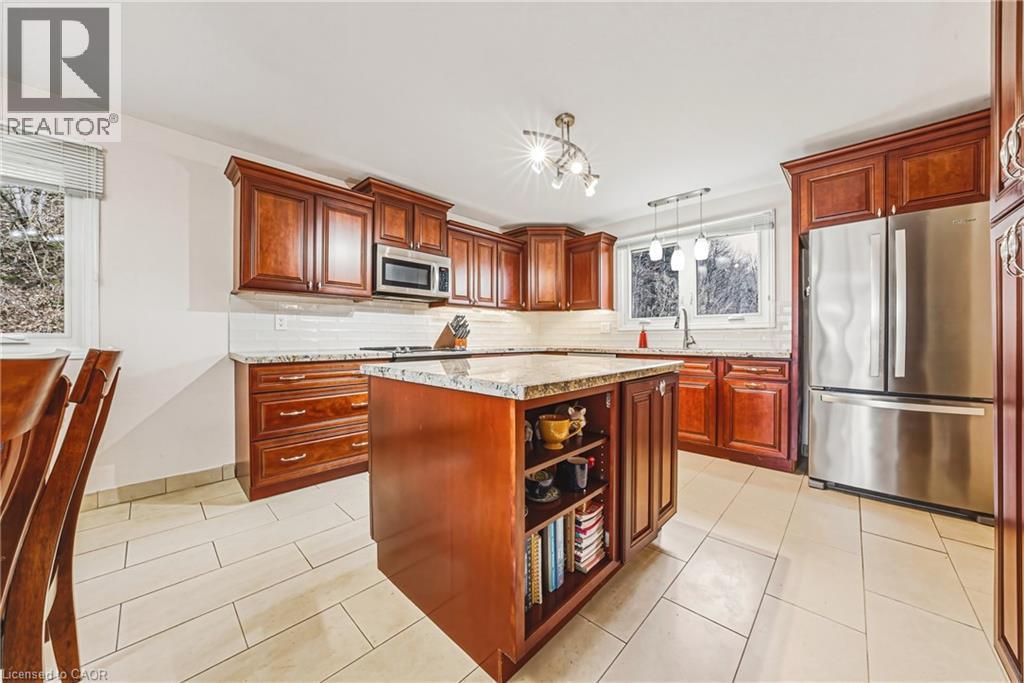 24 HILDEGARD Drive - 17