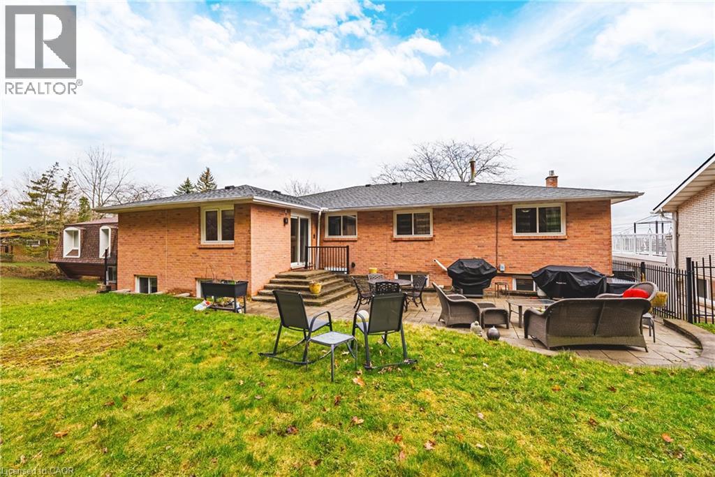 24 HILDEGARD Drive - 41