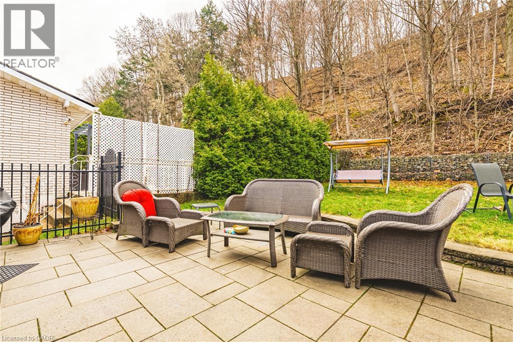 24 HILDEGARD Drive - 43