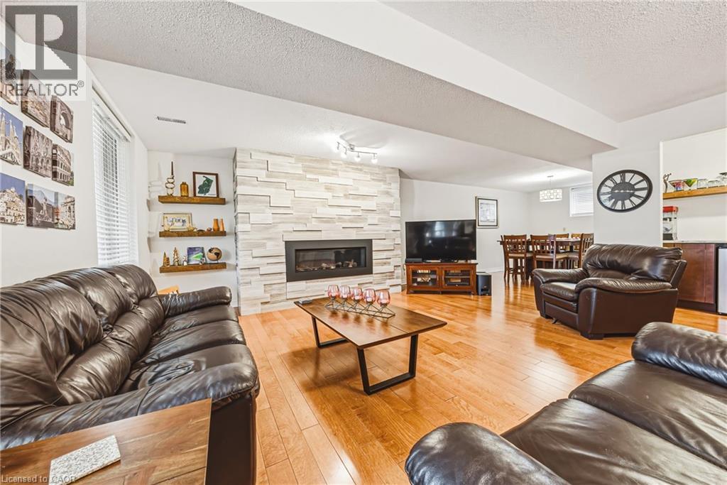 24 HILDEGARD Drive - 7