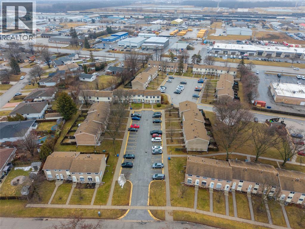 27 TURNER DRIVE Unit# 32, Sarnia, Ontario, N7S4R9 — Photo 33