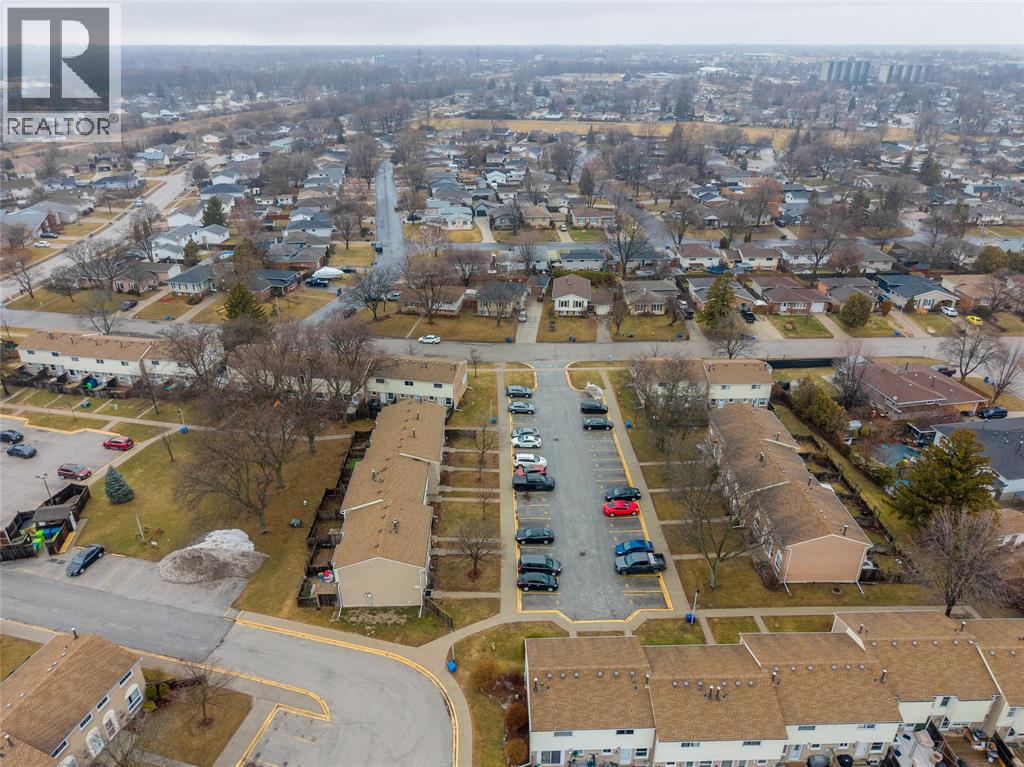27 TURNER DRIVE Unit# 32, Sarnia, Ontario, N7S4R9 — Photo 35