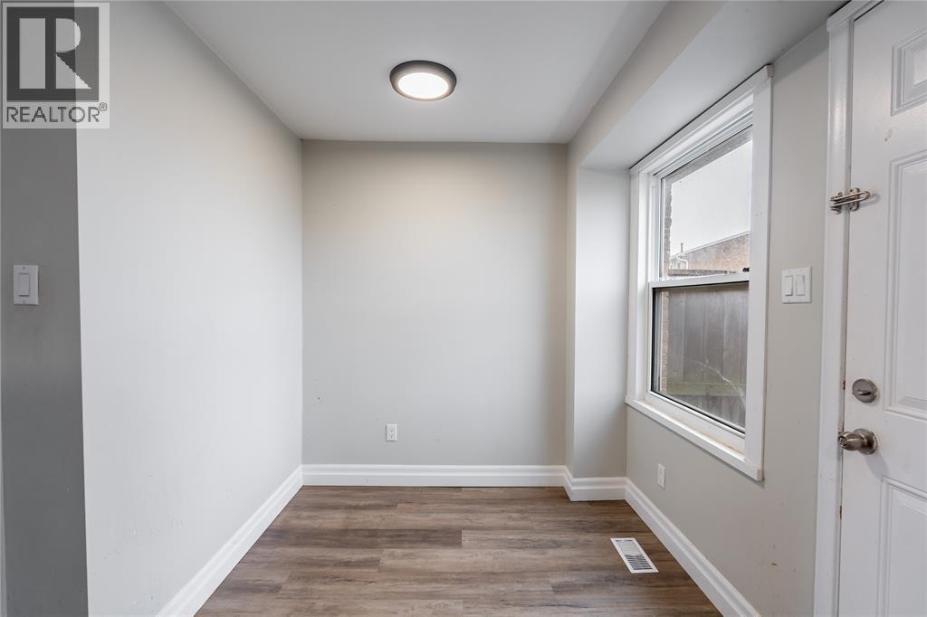 27 TURNER DRIVE Unit# 32, Sarnia, Ontario, N7S4R9 — Photo 7