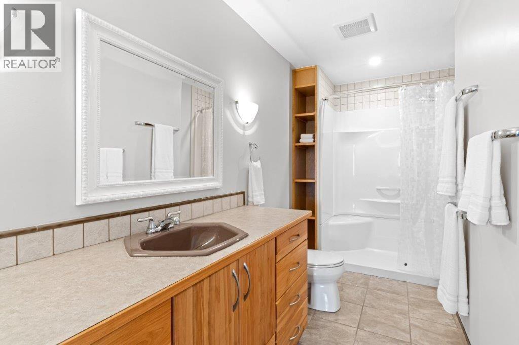 4170 Lake Avenue - 27