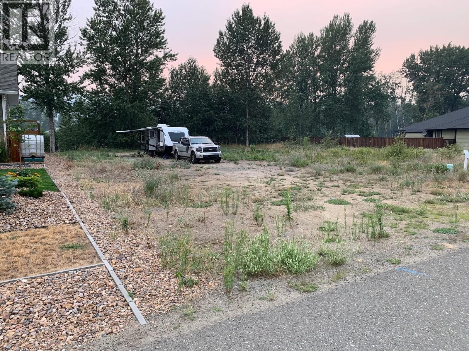 4765 SPRUCE CRESCENT - Image 3