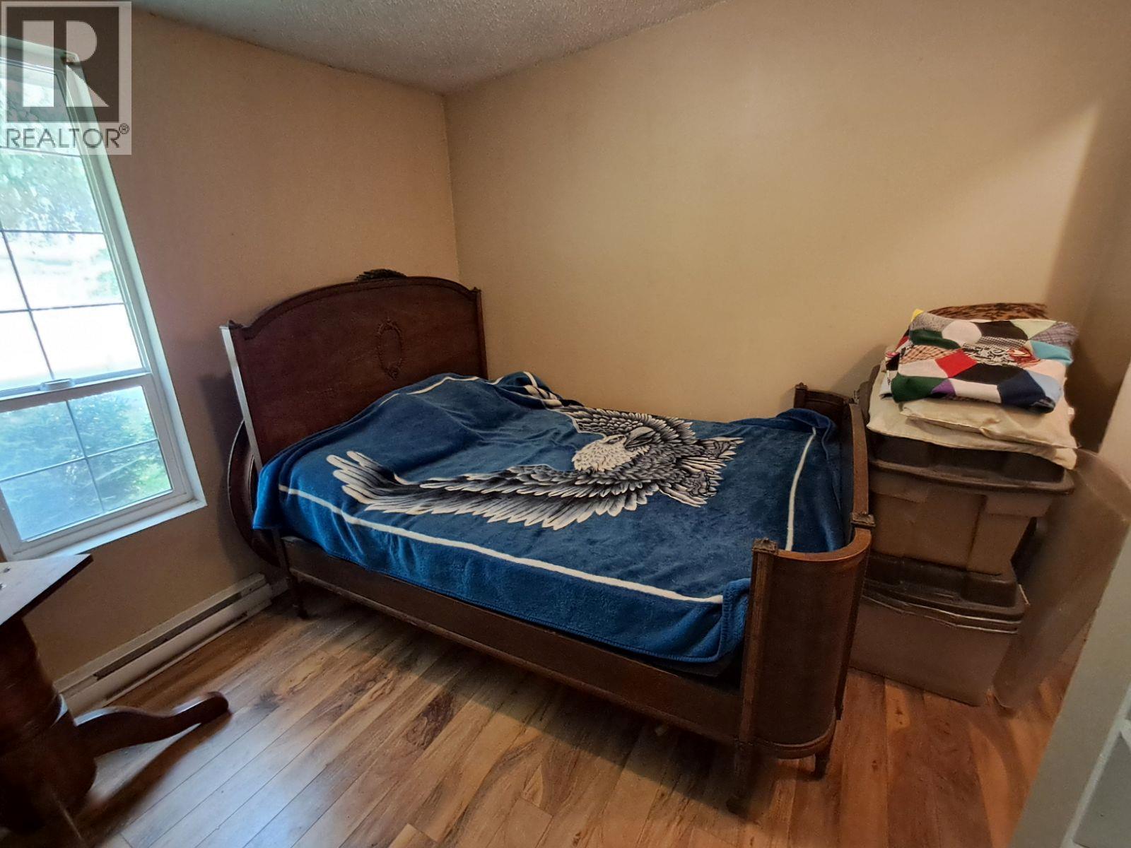 5403 SNOWBRUSH Street, Oliver