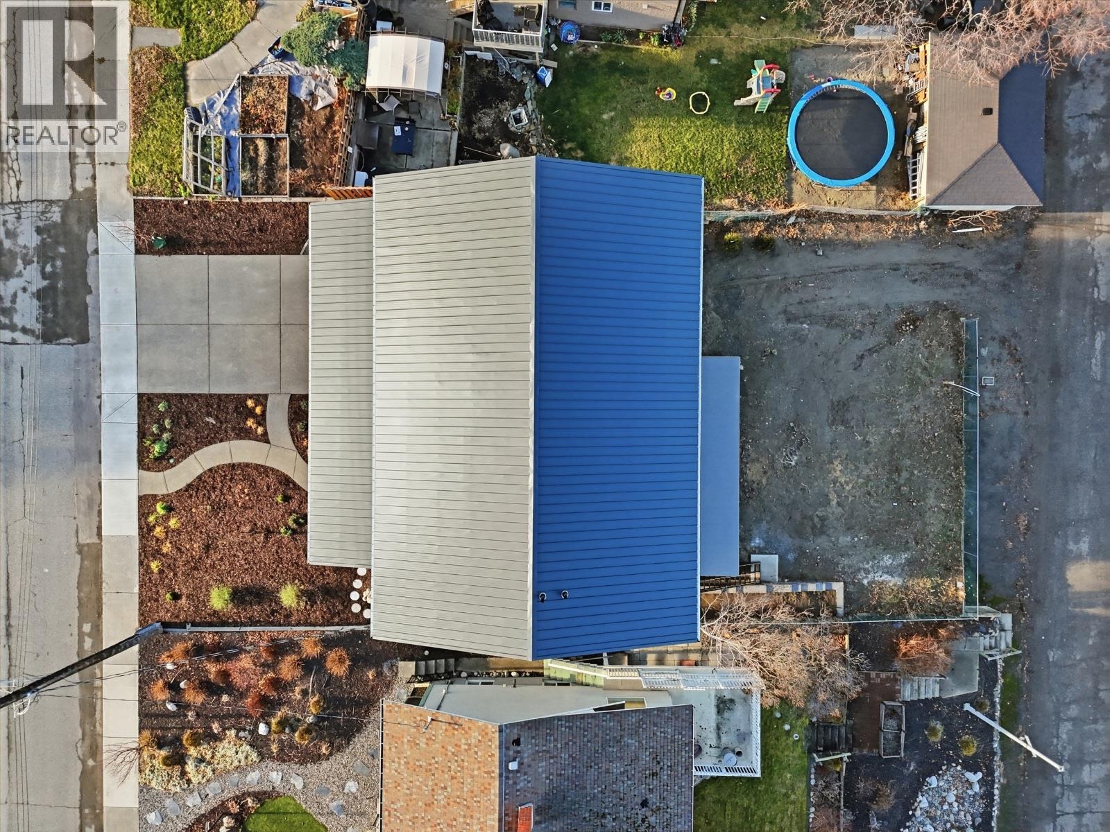 614 COWAN STREET - 51