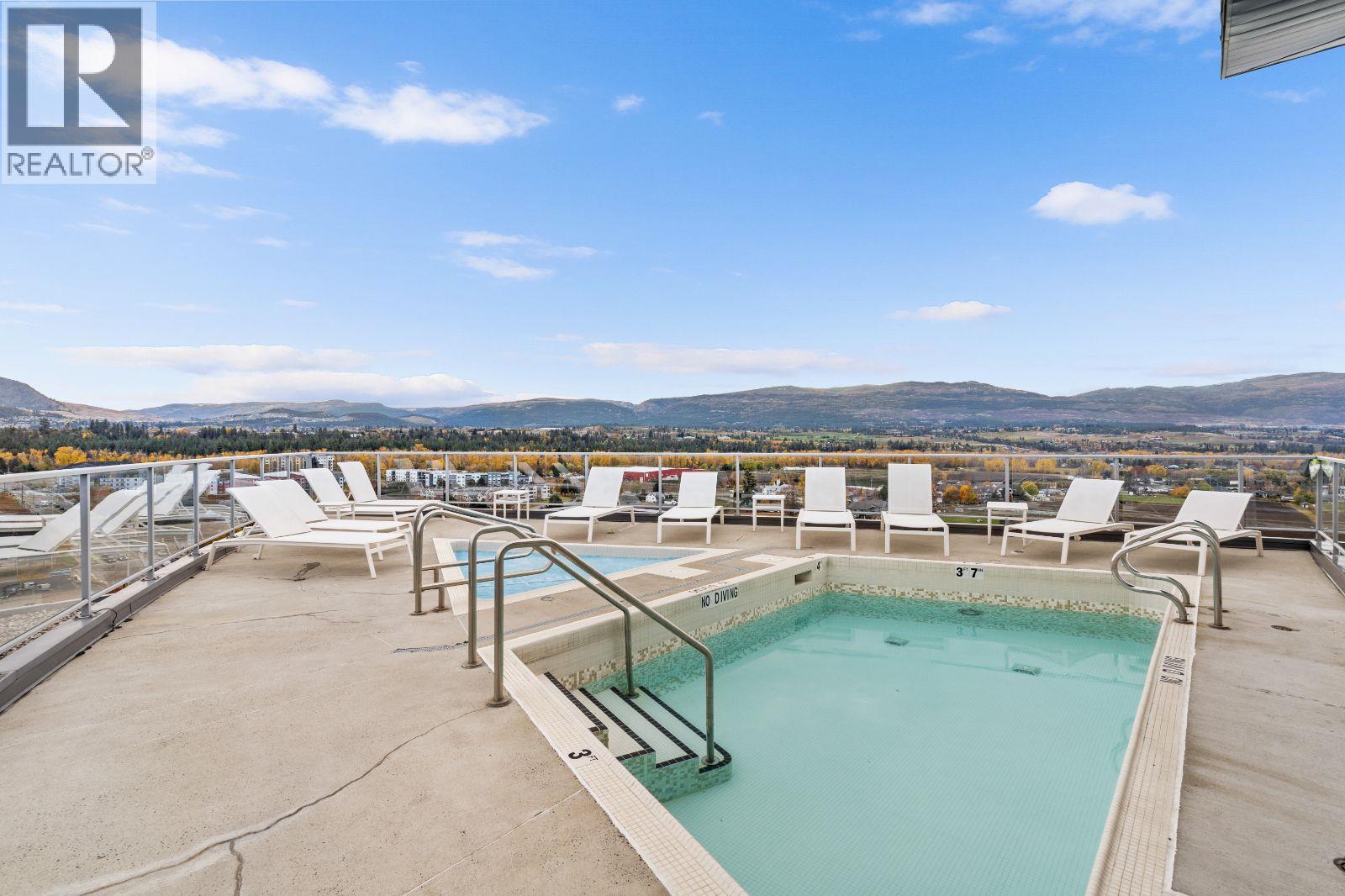 #303 2040 SPRINGFIELD ROAD - 20