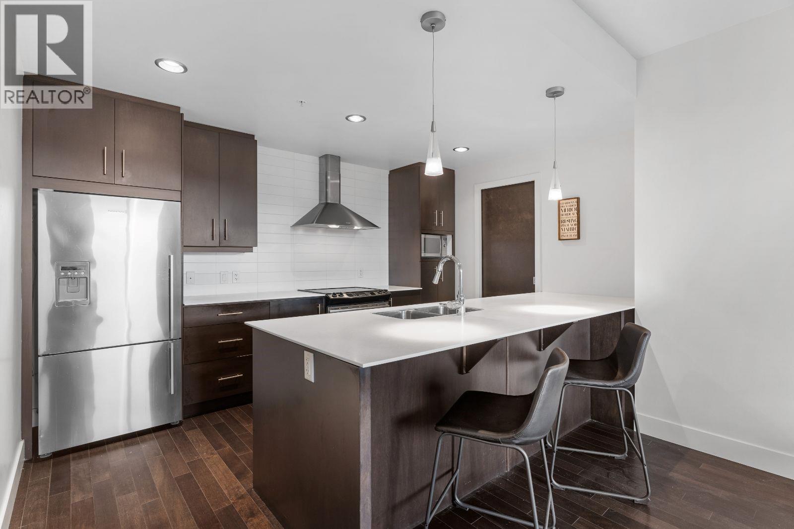 #303 2040 Springfield Road - 7