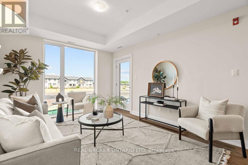 331 - 865 KLEINBURG DRIVE Property Photo