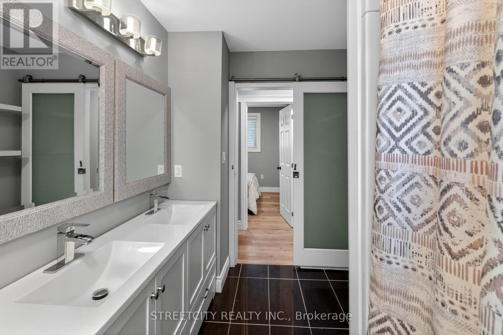 3 BRINKMAN COURT Property Photo