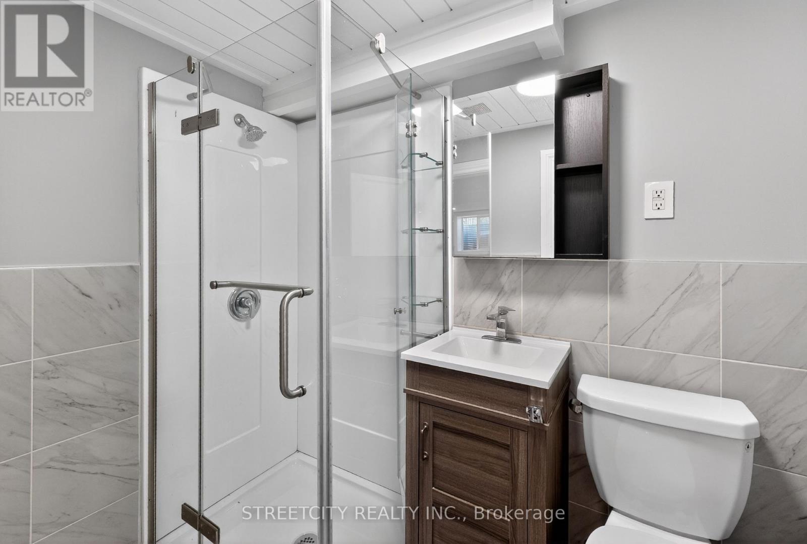 3 BRINKMAN COURT Property Photo