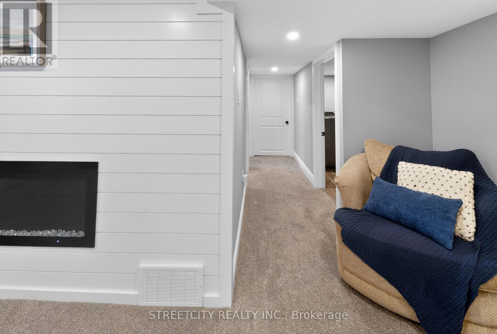 3 BRINKMAN COURT Property Photo