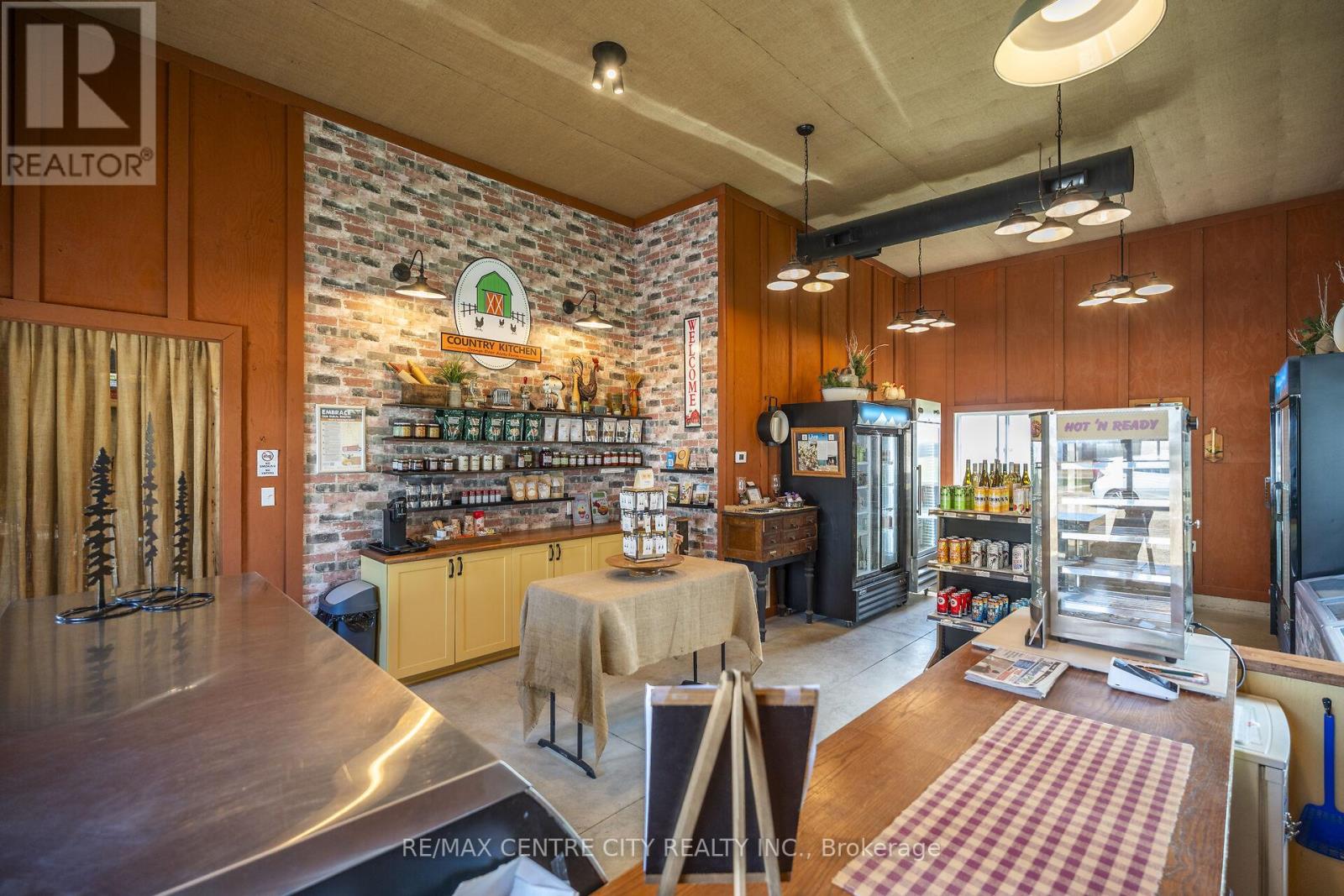 323804 MOUNT ELGIN ROAD Property Photo