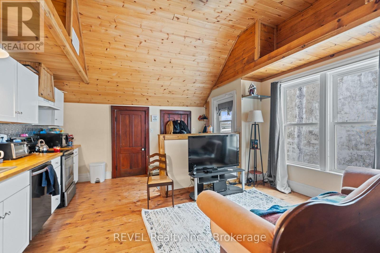 304 RIDGE RD N ROAD - 21