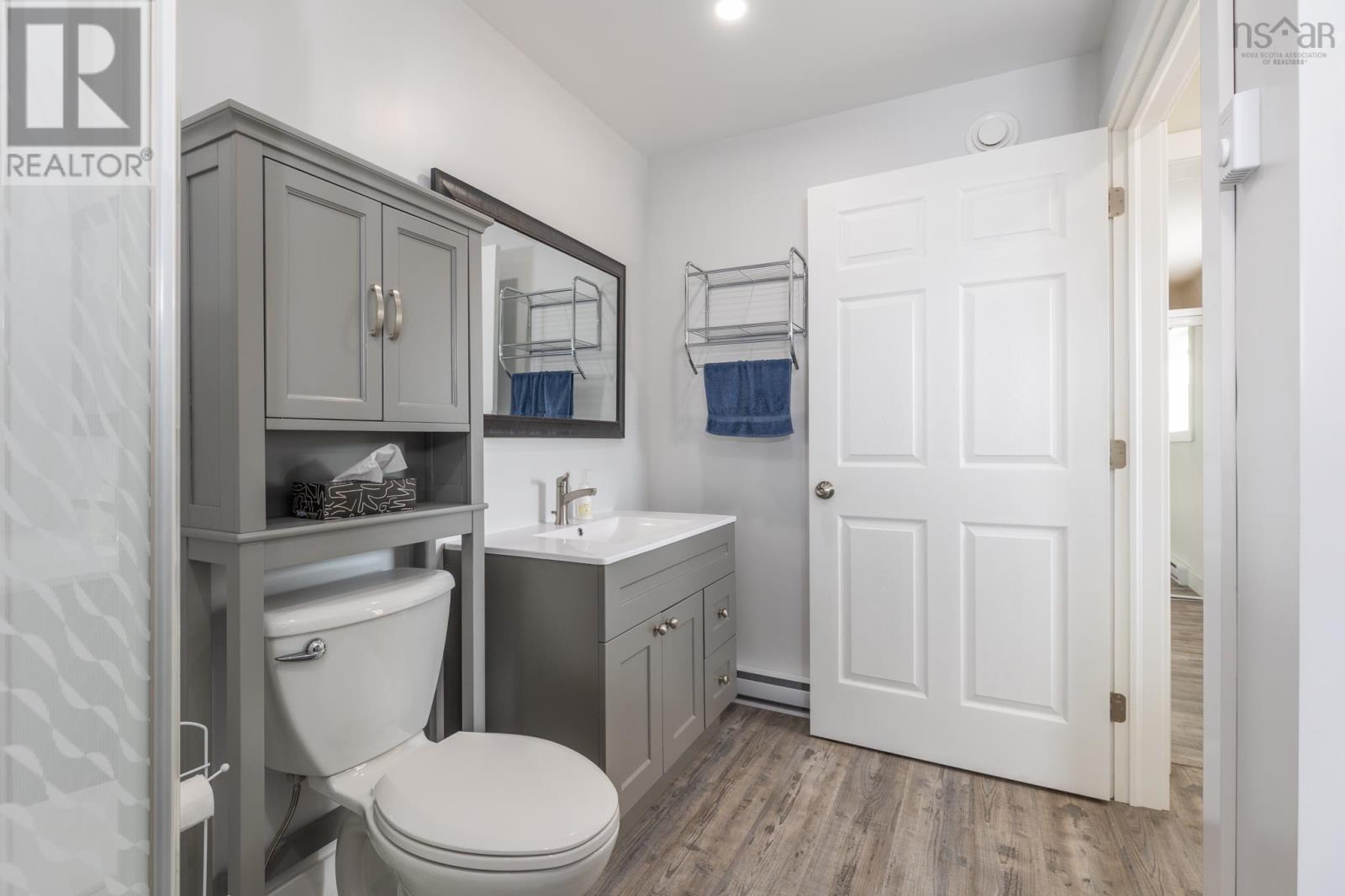 Property 20 of 48 of 164 Nicholas Road