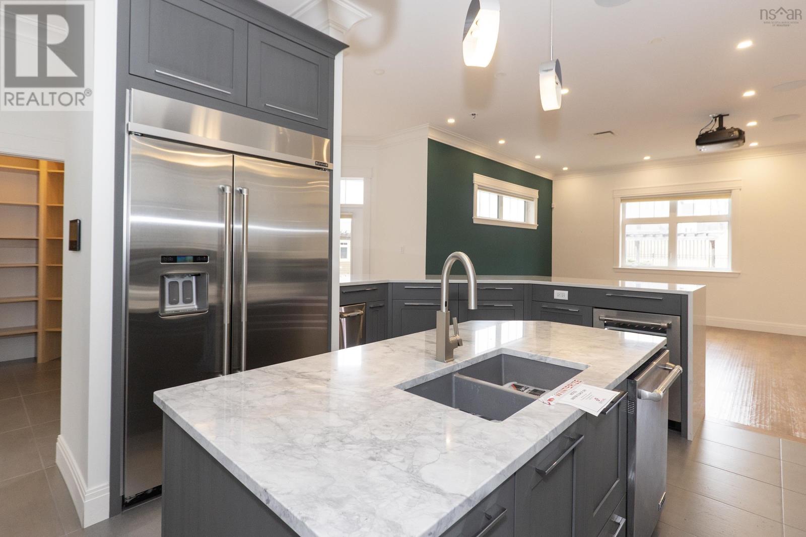 Property 16 of 49 of 31 Gosling Glen