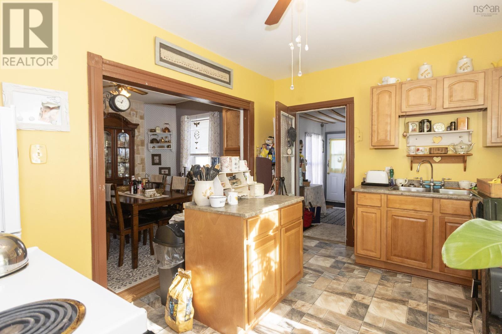 Property 9 of 20 of 3 Crescent Avenue