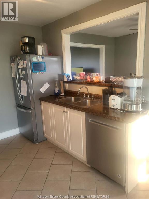 215 FAIRVIEW AVENUE East, Essex, Ontario, N8M1X9 — Photo 10