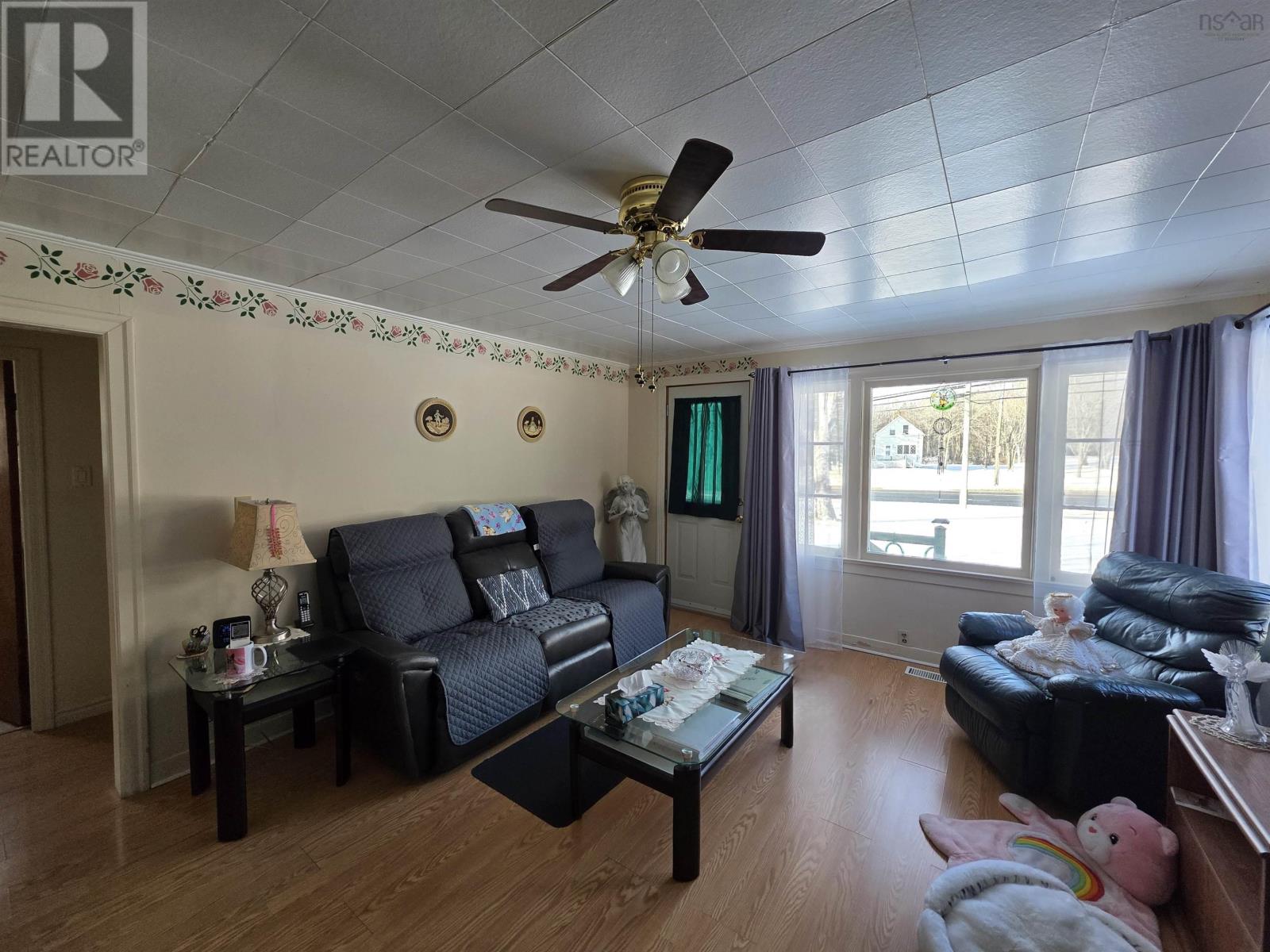 Property 12 of 13 of 1348 Grand Lake Road