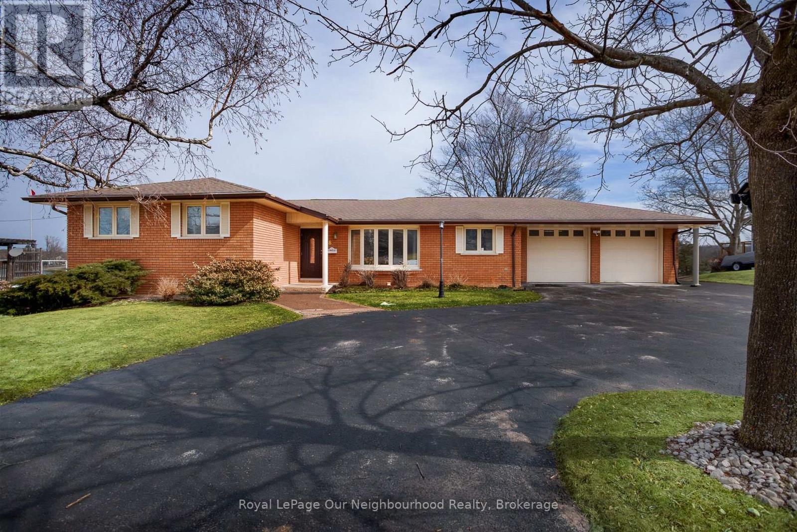 18 ROSECLIFF COURT - 1