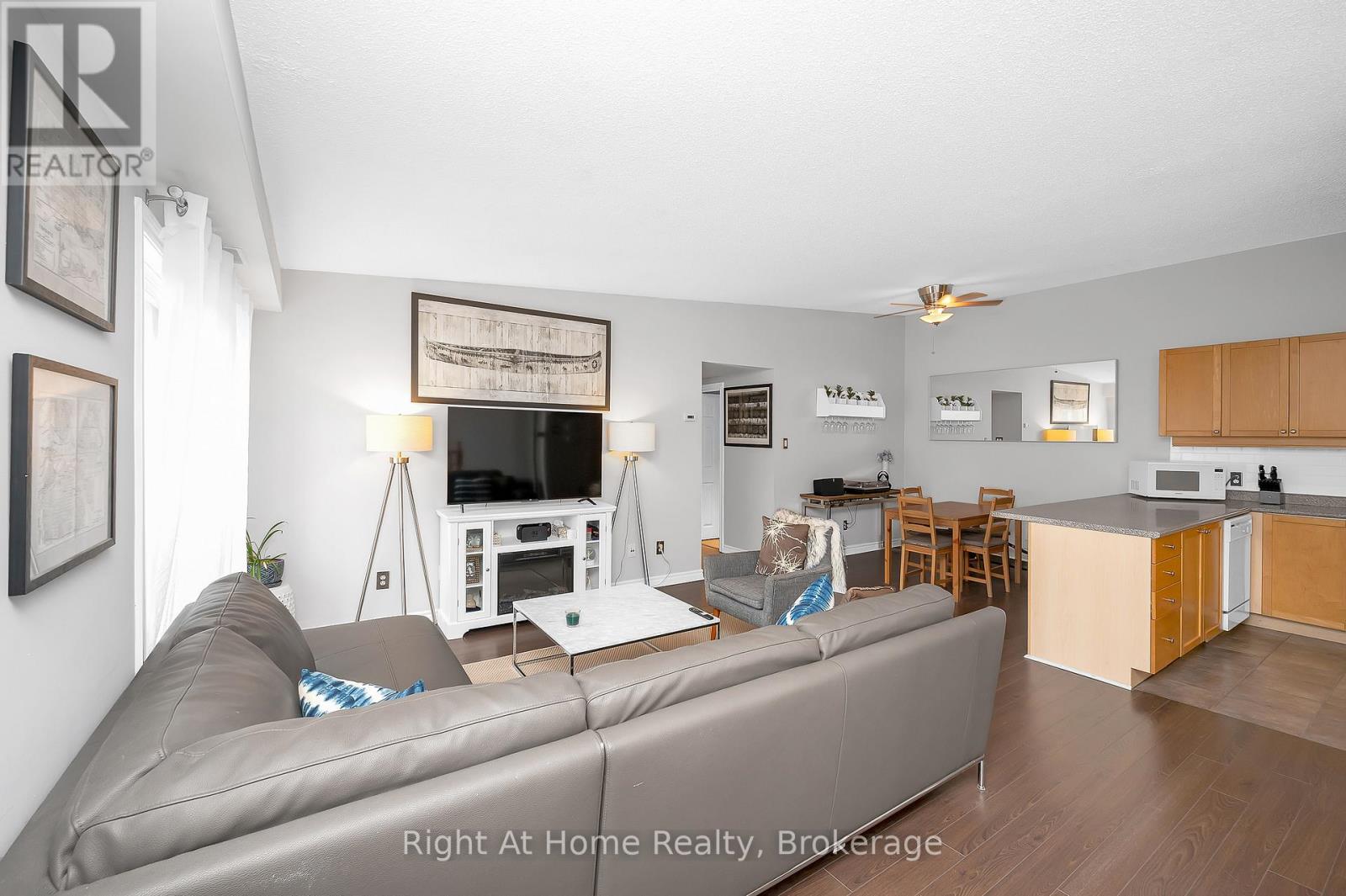 #706 1701 LAMPMAN AVENUE - 11