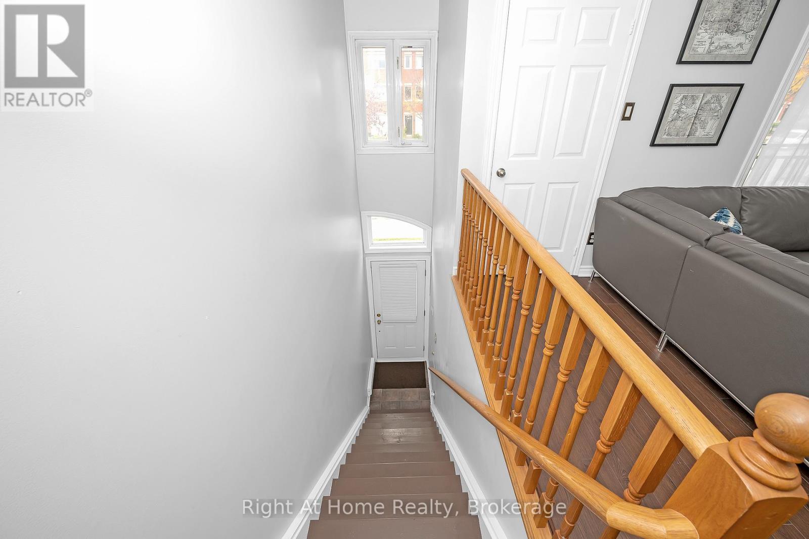 #706 1701 LAMPMAN AVENUE - 9