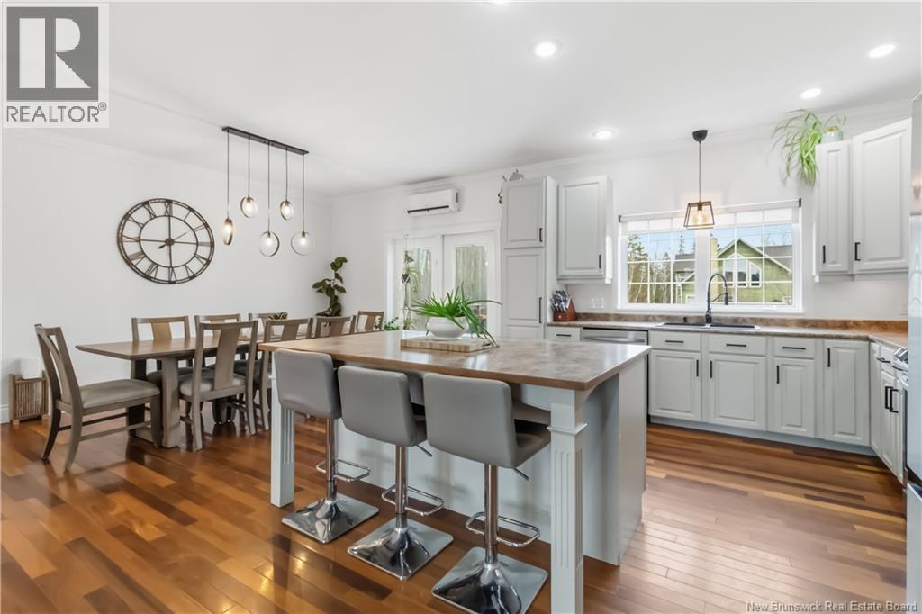 4 Leonce Street - 11