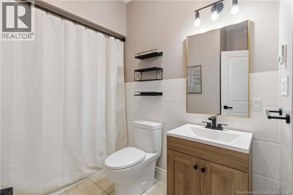 4 Leonce Street - 19