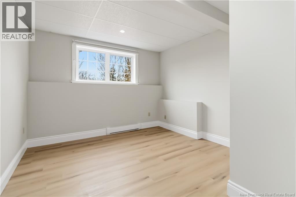 4 Leonce Street - 28