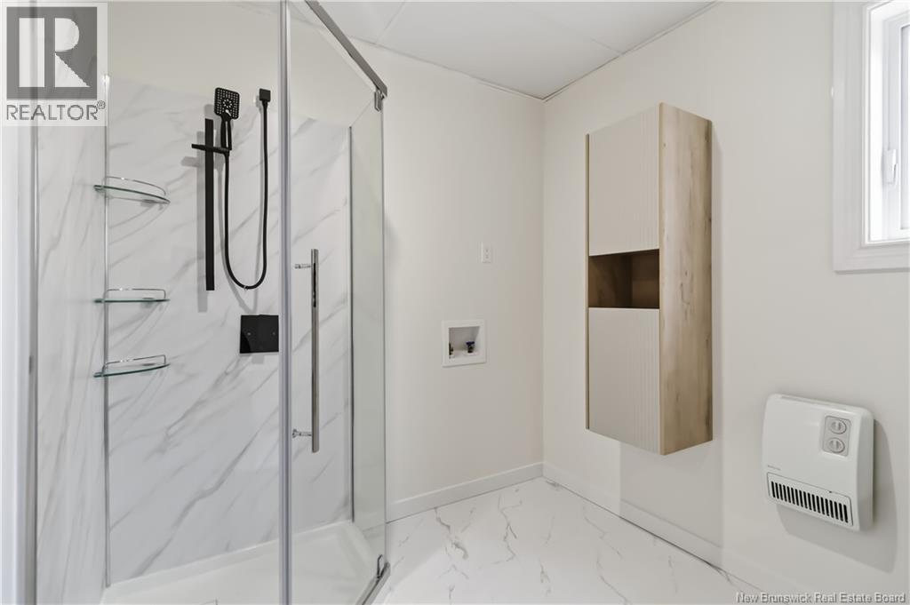 4 Leonce Street - 30