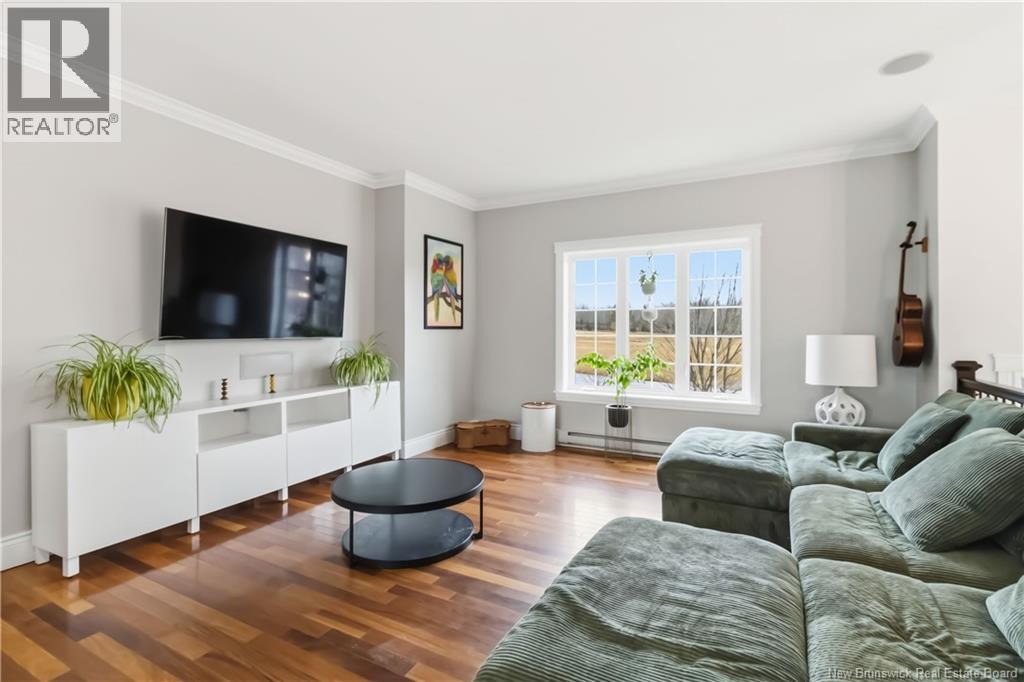 4 Leonce Street - 6