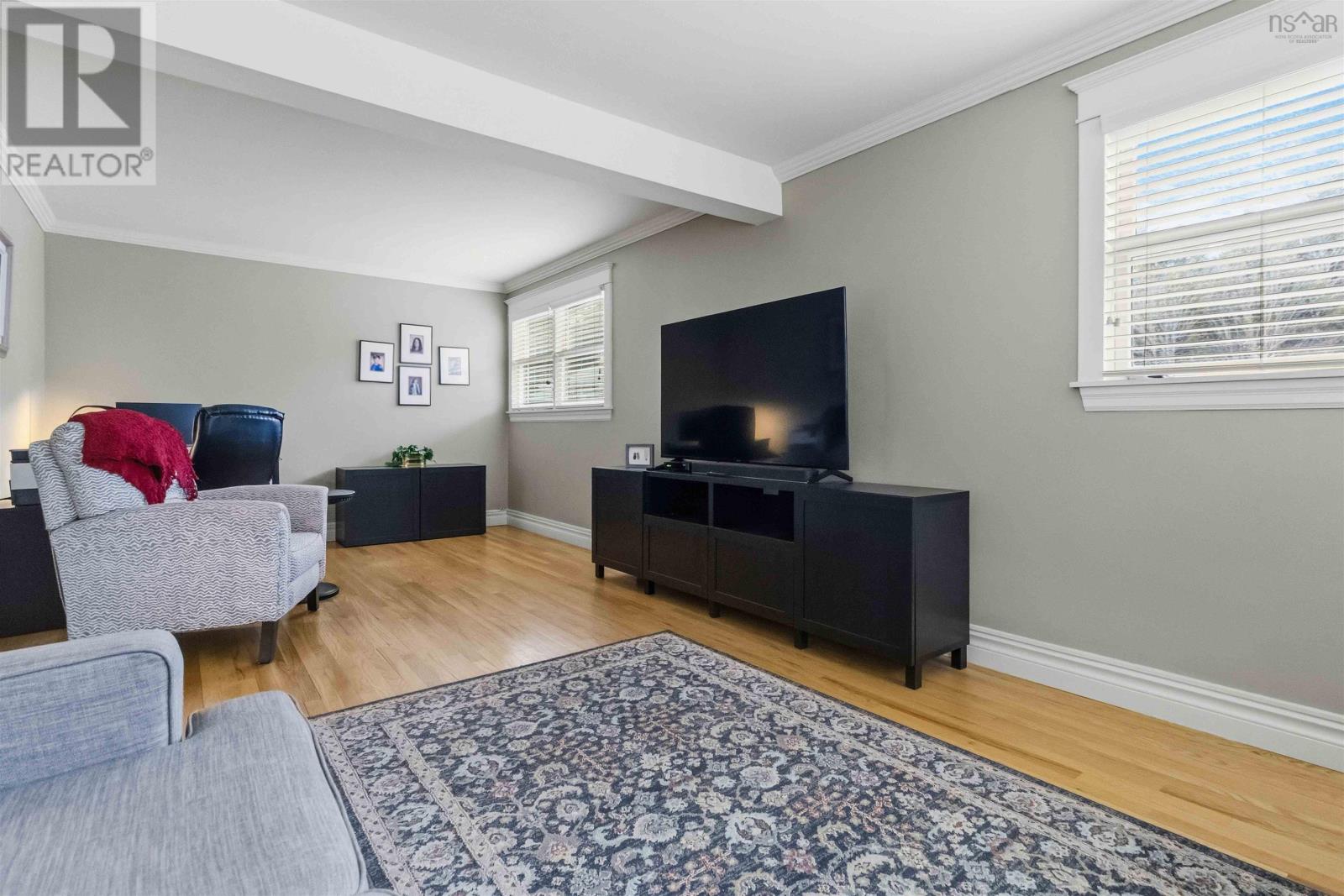 Property 10 of 50 of 42 Lodge Drive