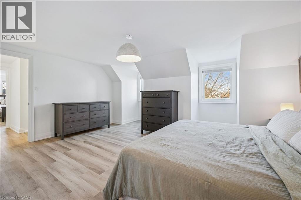 37 ENFIELD Drive — photo 25