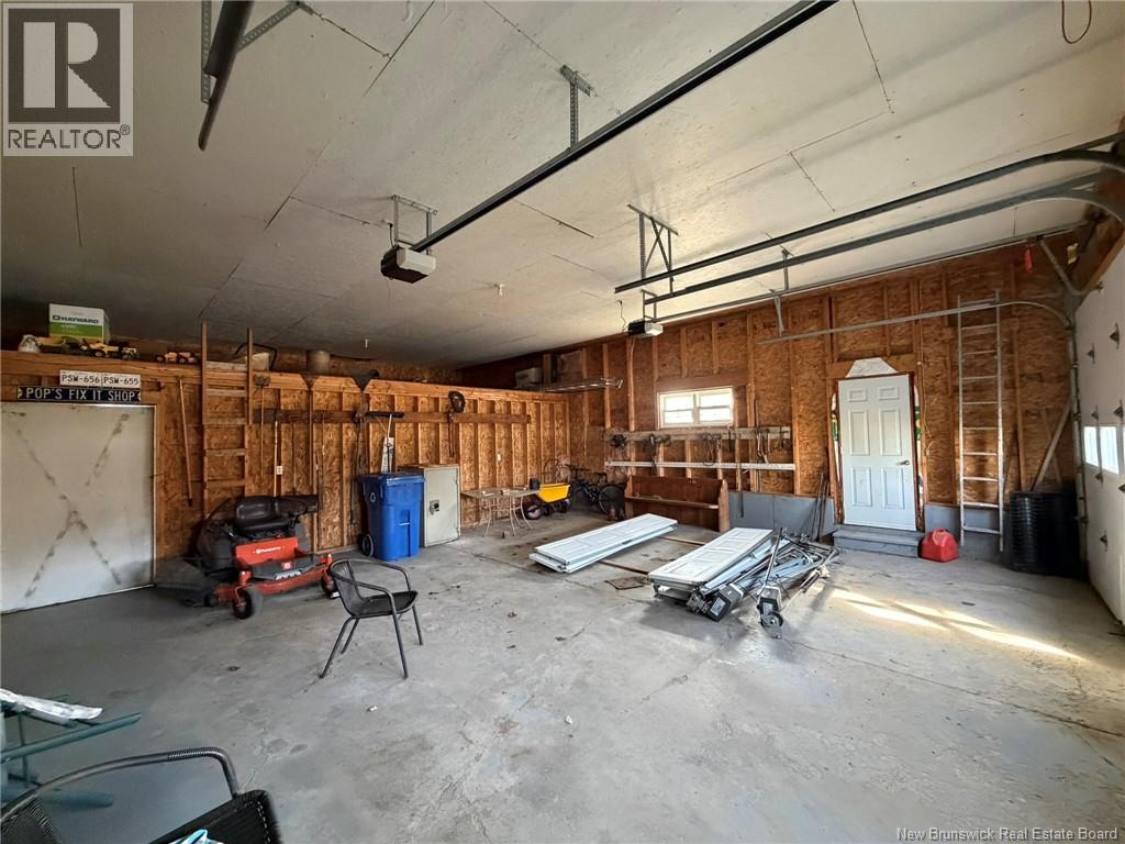 891 555 Route — photo 31