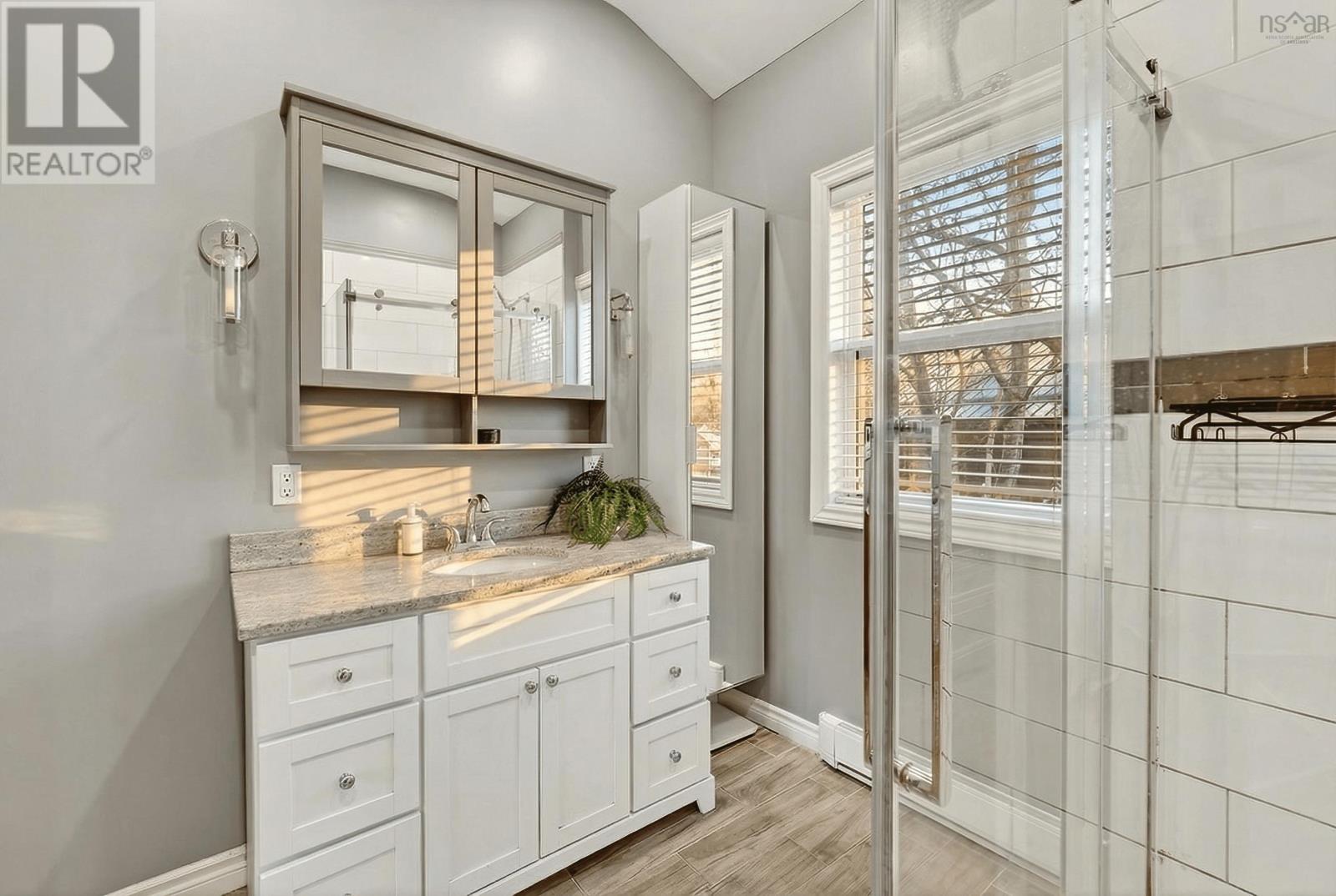 Property 23 of 46 of 16 Wilcot Lane