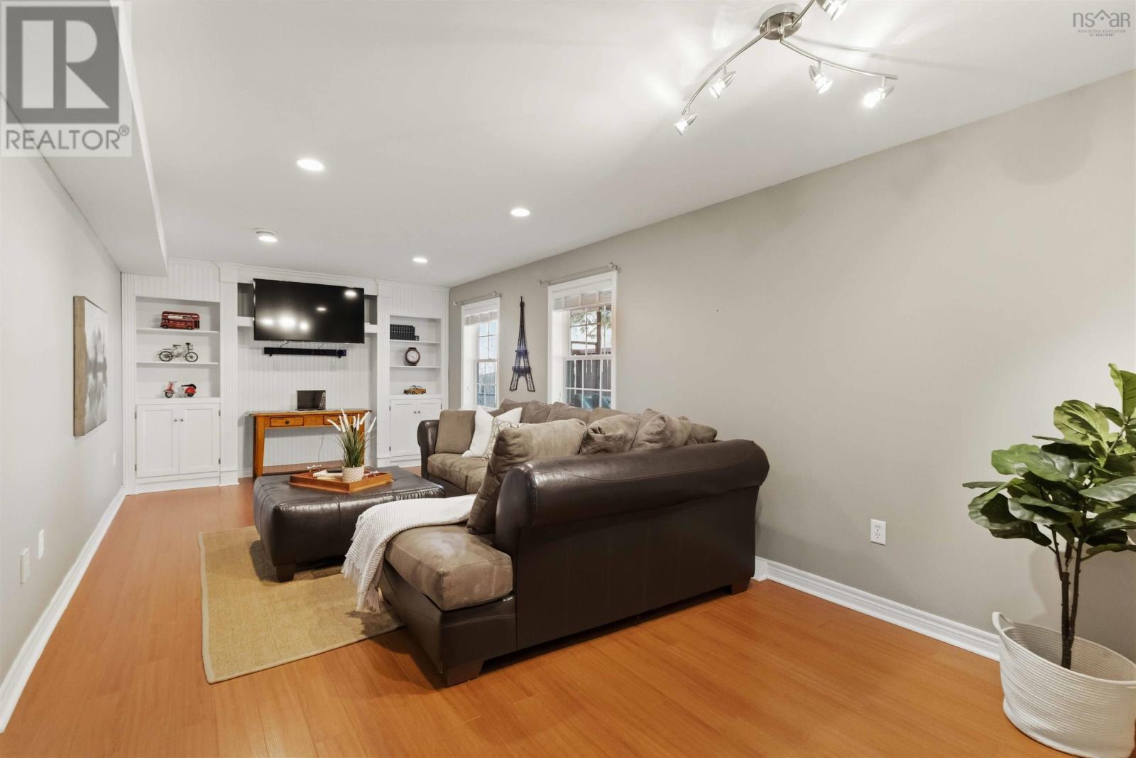 Property 25 of 51 of 46 Stone Gate Court