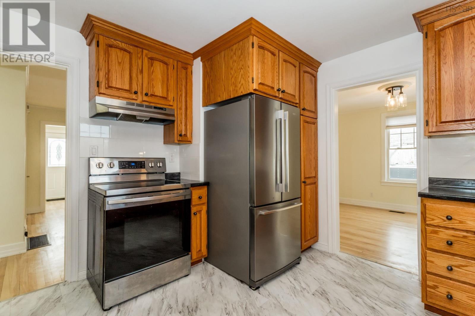 Property 20 of 50 of 59 Highway 201