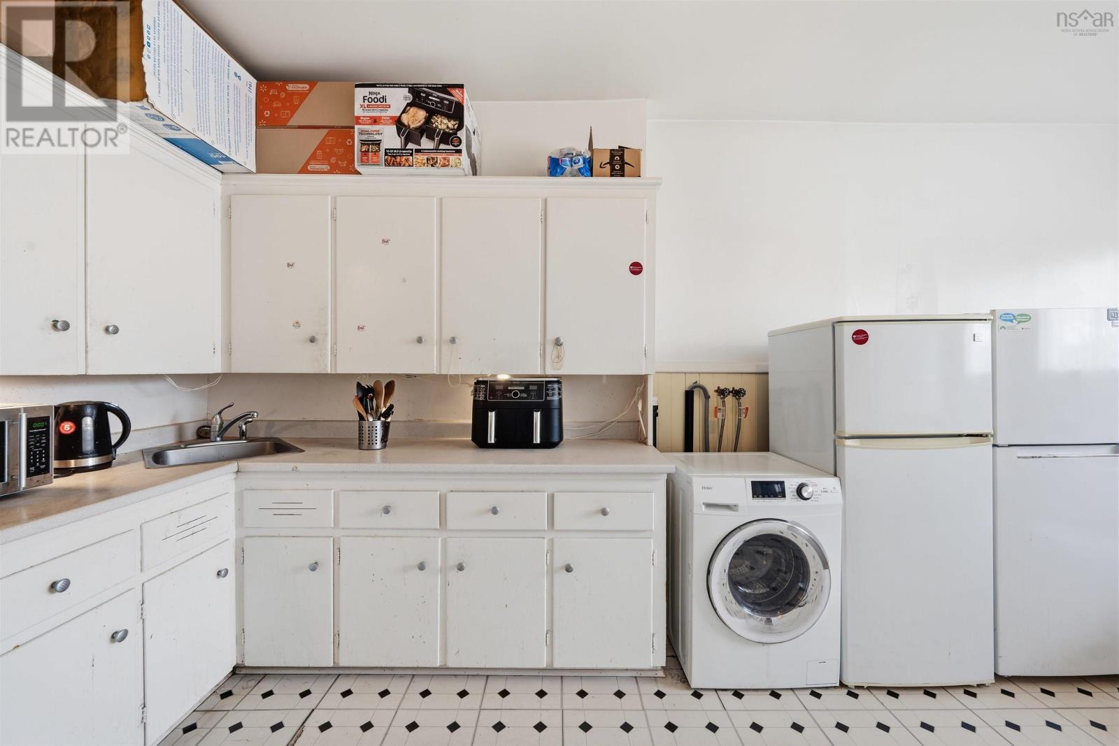 Property 10 of 30 of 3 1034 Barrington Street