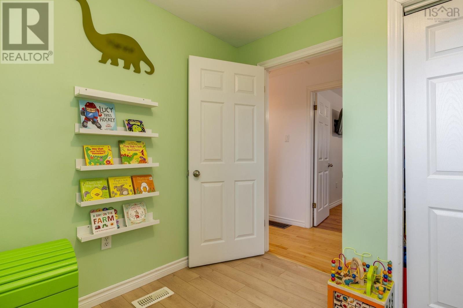 Property 21 of 44 of 104 Orchard Drive