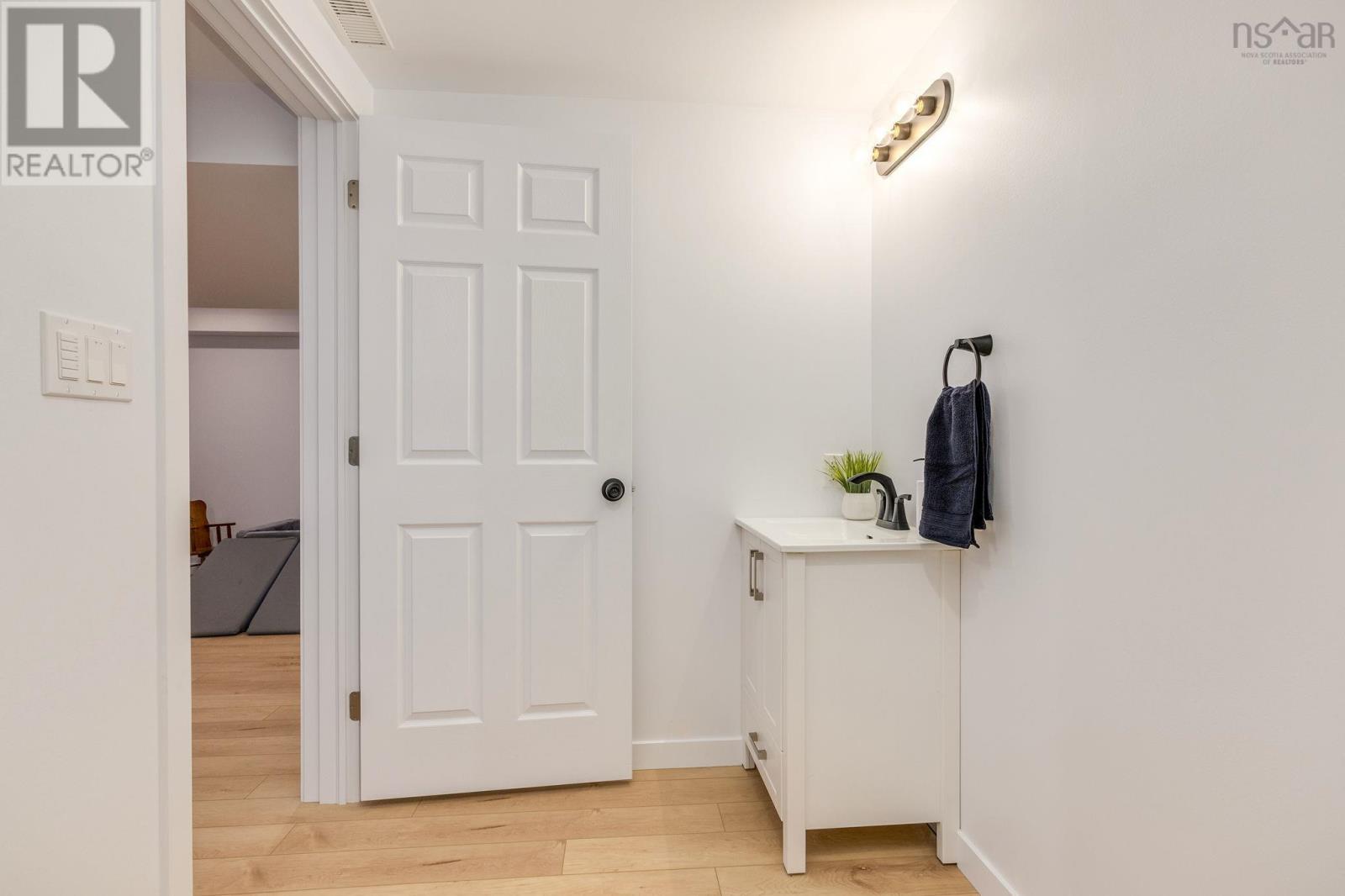 Property 30 of 44 of 104 Orchard Drive