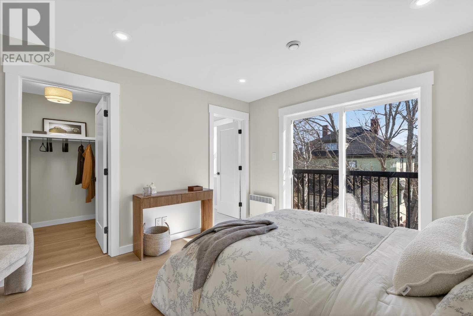 366 Oak Avenue - 36