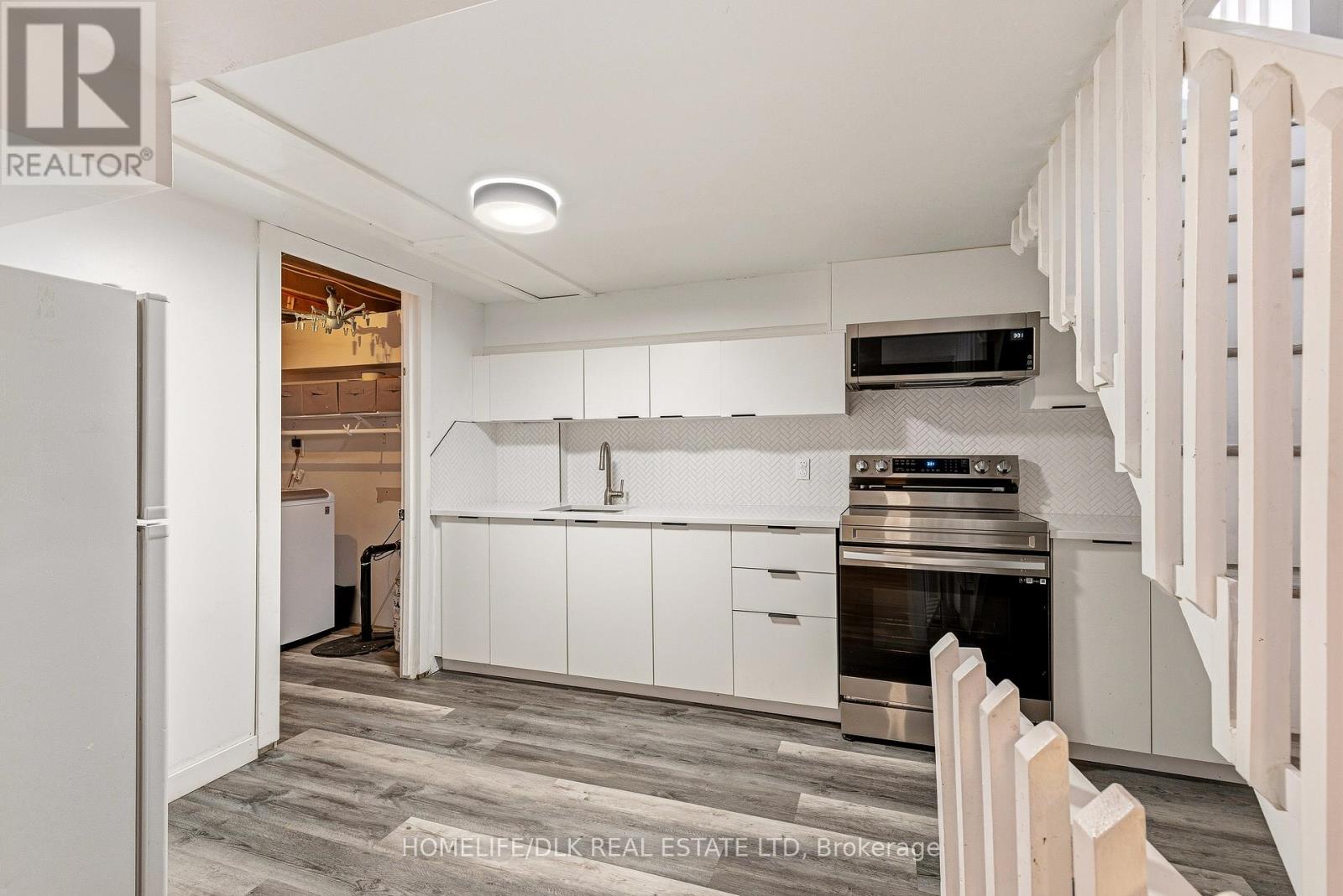 82 BROOKVIEW CRESCENT — photo 24