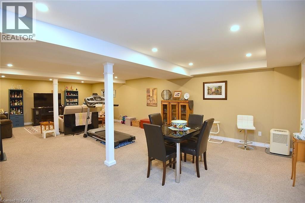 #8 20 MEADOWLANDS Boulevard - 27