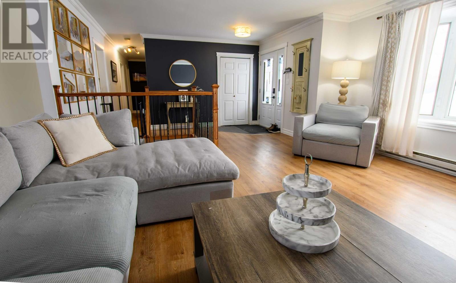 401 Lakeside Drive — photo 15