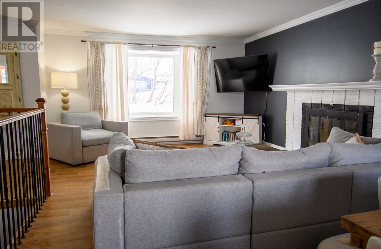 401 Lakeside Drive — photo 30