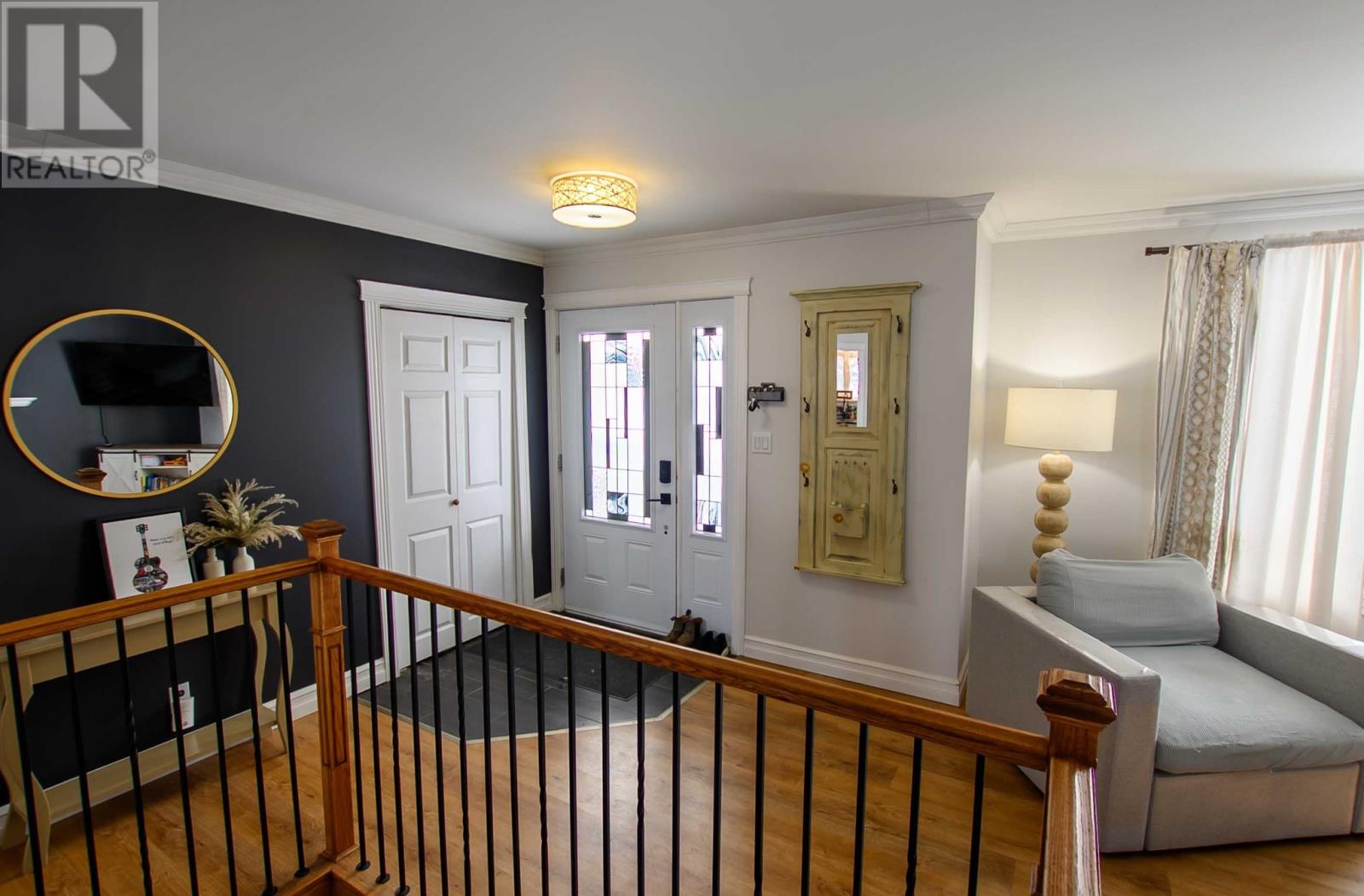 401 Lakeside Drive — photo 6