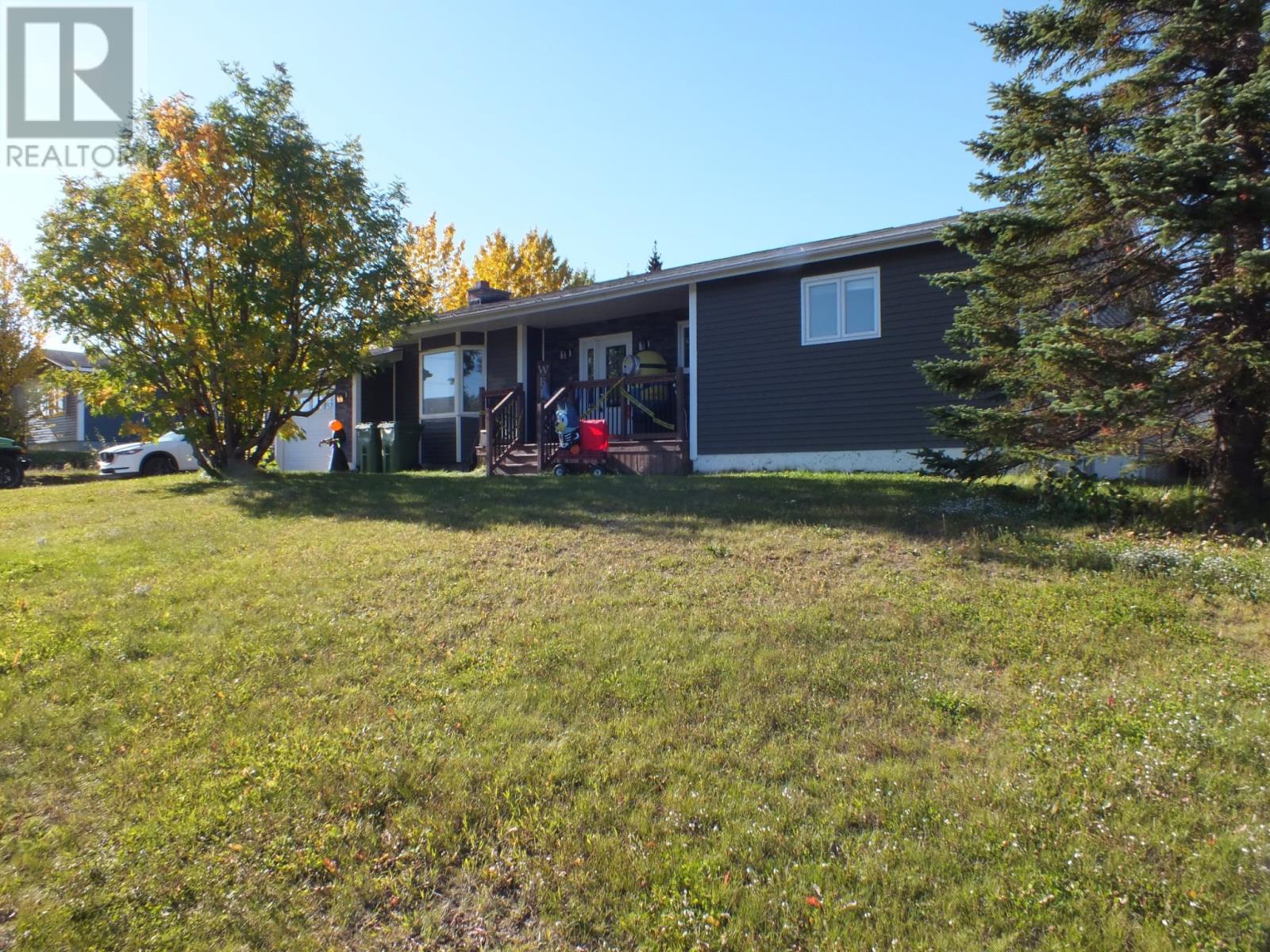 401 Lakeside Drive — photo 7